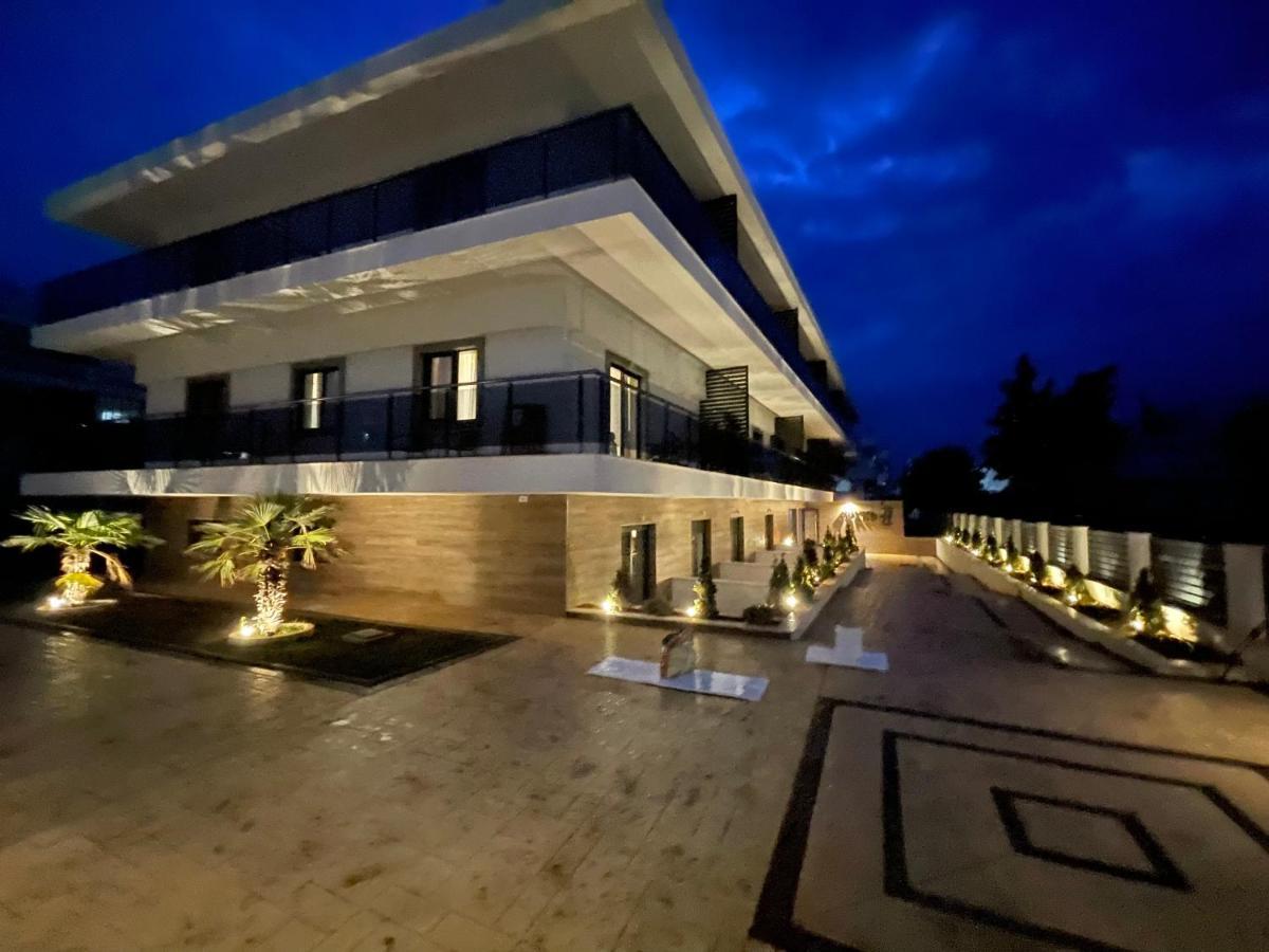 Grand Agia Triada Buitenkant foto